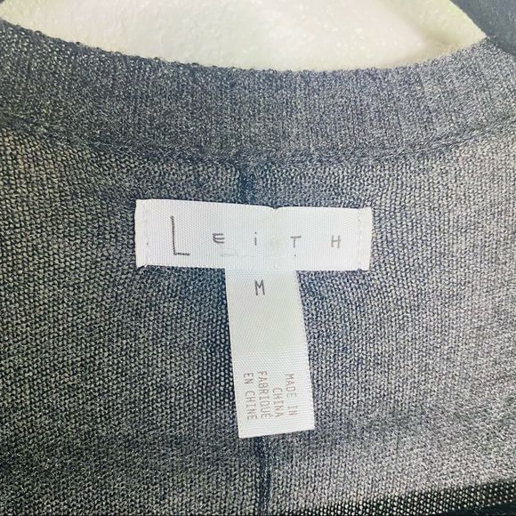5 for $30 Leith Cardigan Sweater Gray Women’s Size Medium Excellent Condition - Picture 3 of 4